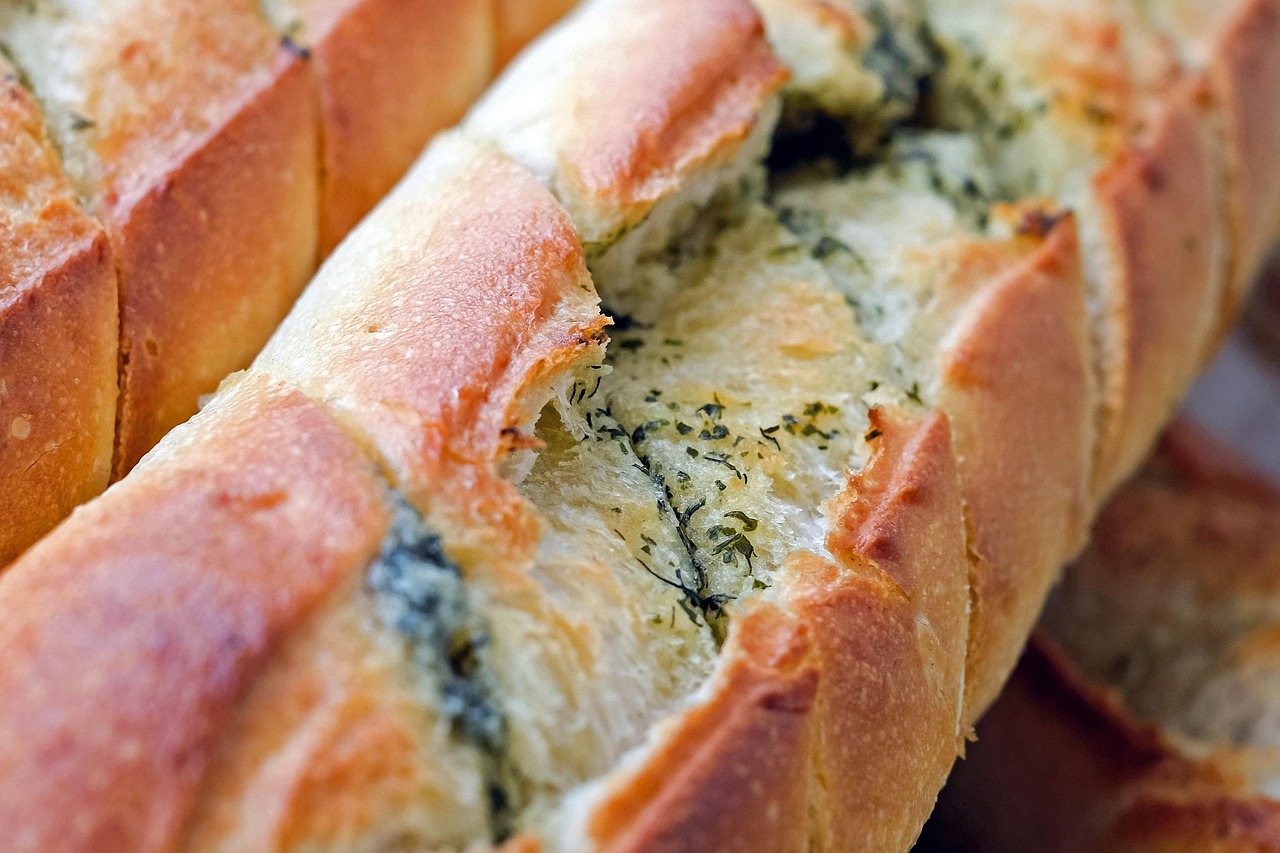 entdecken sie die vielfalt des brotes! von frischem baguette bis hin zu rustikalem vollkornbrot - erleben sie die aromen und traditionen dieser grundlegenden speise. perfekt für jedes gericht oder einfach als genuss pur!