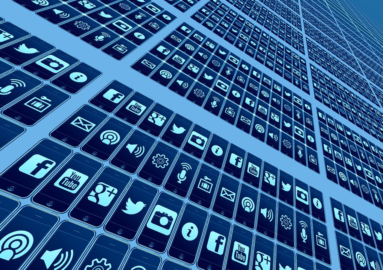 entdecken sie die welt der sozialen medien: tipps, trends und strategien für erfolgreiches social media marketing in unternehmen und alltag. bleiben sie informiert und nutzen sie das volle potenzial digitaler netzwerke!