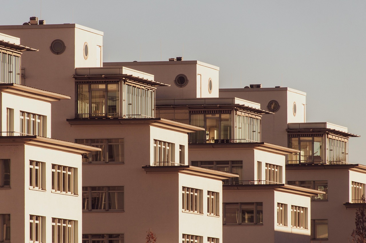 entdecken sie aktuelle trends und entwicklungen auf dem immobilienmarkt. erhalten sie wertvolle tipps zum kauf, verkauf und zur investition in immobilien in deutschland.